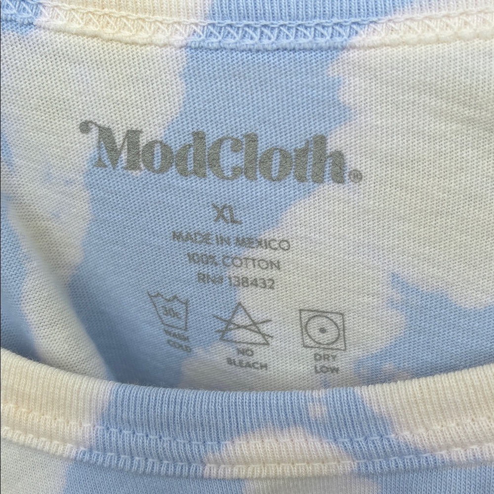 Modcloth “beat the heat” Tie Dye T shirt white with light blue & yellow graphic - Picture 3 of 5